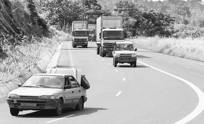 搭中國快車，促非洲發展